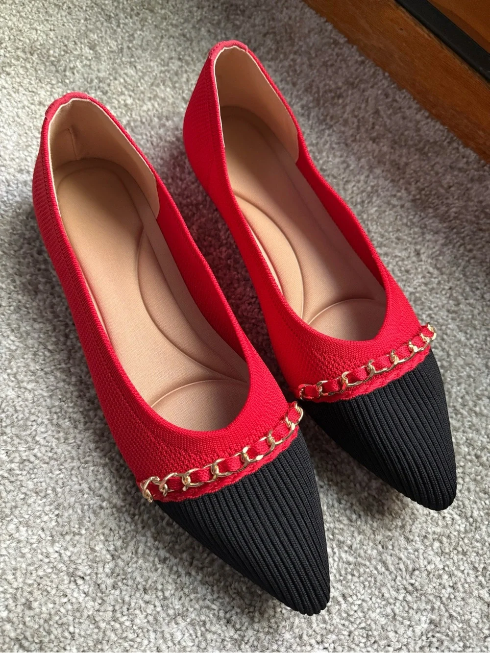 NIB Red and Black Pointed Chain-Trim Knit Ballet Flats